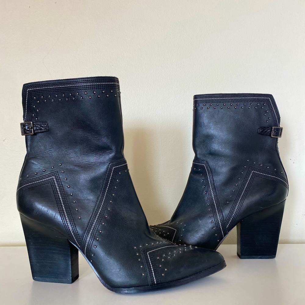 Donald J Pilner Calif Leather boots